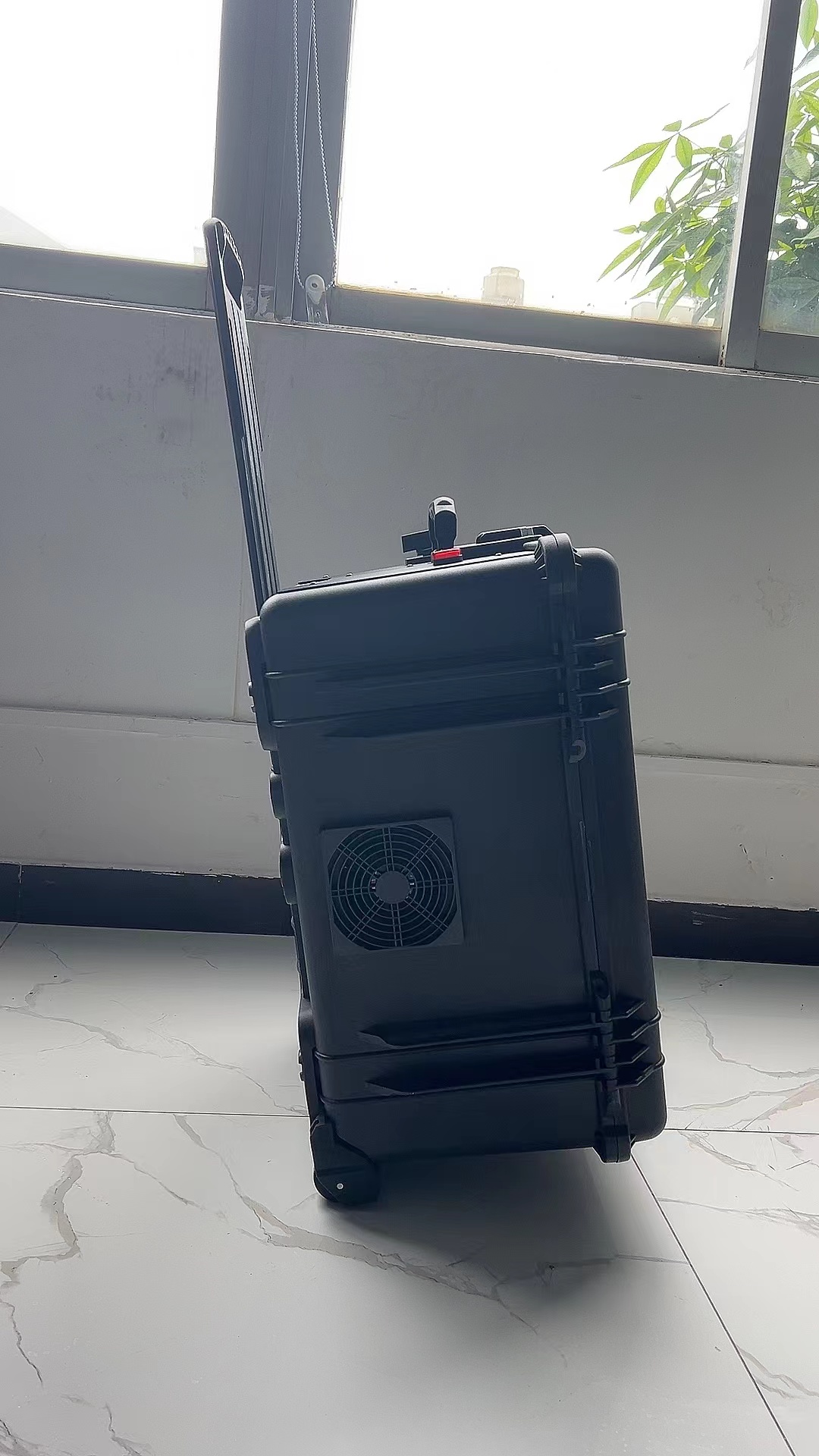 正定手拉箱型移动通信干扰器